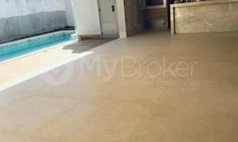 Imagem 6: Sobrado luxuoso em Condomínio Alphaville Araguaia sendo 07 quartos e 04 suítes