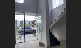 Imagem 6: Condomínio Jardins do Lago, casa nova com 4 suítes, piscina e churrasqueira