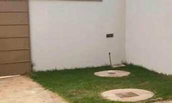 Imagem 2: Casa para venda possui 100 metros quadrados com 2 quartos em Aerolândia - Fortaleza - Cear