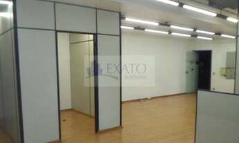 Imagem 3: Conjunto comercial no Brooklin com 104m², ar condicionado novo VRF, copa, 2 banheiros, 2 v