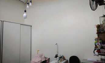 Imagem 6: Casa para venda possui 174 metros quadrados com 3 quartos em Sumarezinho - Ribeirão Preto