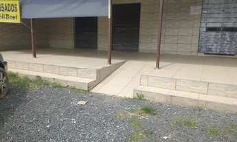 Imagem: Loja com kitnet e kitnet no Tanguá rua