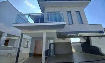 Imagem: Casa Duplex para Venda em Macaé, Lagoa