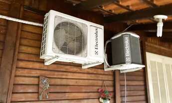 Imagem 3: Casa de madeira com tudo!!!!