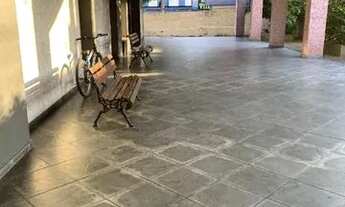 Imagem 4: Lindo apto de 2 q com área grande e garagem no Colubande perto de tudo !