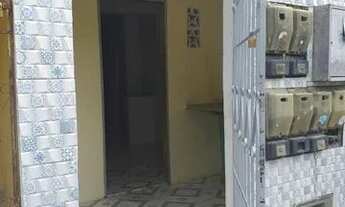 Imagem 2: Vende-se Casa 1/4 - Tipo Villa - Próximo ao final de linha do Abaeté