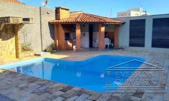 Imagem 3: Casa a venda e locação no Jardim Siesta - Jacareí REF: 11612