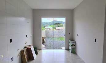 Imagem 4: Casa com 02 dormitórios, área construída de 50.32m² edificada em terreno de 180m!