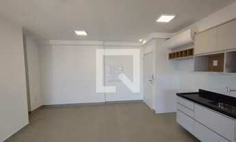 Imagem 6: Apartamento para Aluguel - Jardim Irajá, 1 Quarto, 53 m2