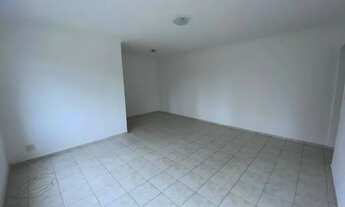 Imagem 3: Vende-se apartamento claro e arejado, boa localização, na Ponta da Praia, Santos-SP. Vaga