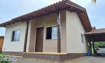 Imagem: Casa com amplo terreno de 543,5m²