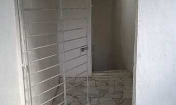 Imagem 5: Aluga-se kitnet Casa com 1 dormitório