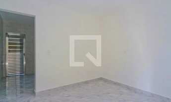 Imagem 2: Casa para Aluguel - Parque Sao Luis, 2 Quartos, 50 m2