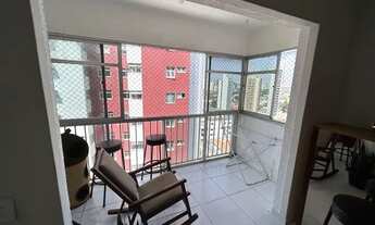 Imagem 7: Apto para aluguel possui 190 metros quadrados com 4 quartos sendo um suíte, sala varanda