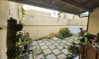 Imagem 2: Casa com 4 quartos sendo 3 suítes, 2 pavimentos, no Condomínio Jardim Itororó