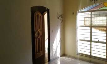 Imagem: Casa de 3 quartos para alugar no bairro