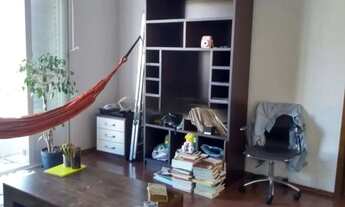 Imagem 5: Apartamento de 2 dormitórios, sacada, churrasqueira no bairro Menino Deus