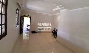 Imagem 2: EXCELENTE CASA COM 04 QUARTOS, VAGA PARA 05 VEÍCULOS,02 BANHEIROS SENDO 01 SUITE, NO JARDI