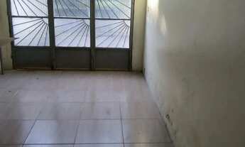 Imagem 6: Casa com 2 dorm. de alvenaria em região arborizanada