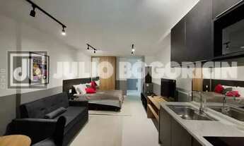 Imagem 2: Leblon Apartamento Locação, Rua João Lira, Terceira Quadra, Sala Quarto com Varanda