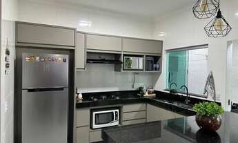 Imagem 5: Vendo excelente casa com 3 quartos, 1 suíte e 2 vagas de garagem coberta