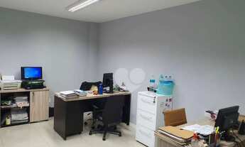 Imagem 5: Sala Comercial a Venda em Localização Privilegiada no Coração do Recreio Mobiliada