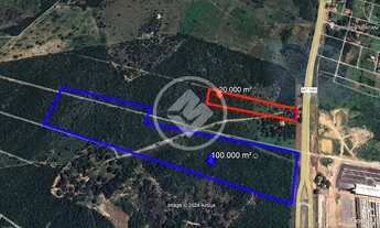 Imagem: Área disponível para venda em frente ao