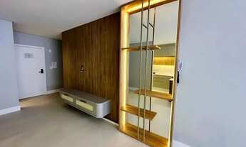 Imagem 2: Apartamento semimobiliado com 3 dormitórios sendo 3 suítes e 2 vagas de garagem em Itajaí