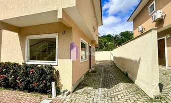 Imagem 2: Casa em Condomínio para Locação com 02 suítes em pequeno condomínio, no Engenho do Mato, N