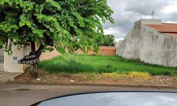 Imagem: Vendo terreno aceito proposta