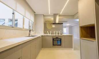 Imagem 7: Apartamento reformado de 122m² com 3 dormitórios, suíte e sacada