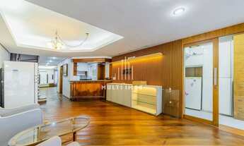 Imagem: Casa de rua 3 quartos, 3 vgs no Menino Deus