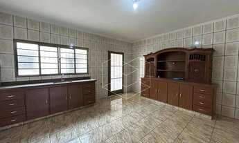 Imagem 2: Casa com 2 dormitórios para alugar, 275 m² por R$ 2.800,00/mês - Jardim Antonina - Jaú/SP