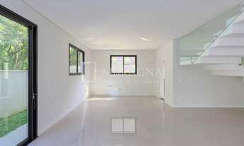 Imagem 4: Casa nova e sofisticada em condomínio exclusivo de Santa Felicidade