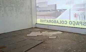 Imagem 6: Sala com 200 m² em Vilas do Atlântico, localização privilegiada