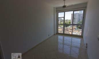 Imagem 2: Apartamento para Aluguel - Freguesia , 2 Quartos, 51 m2