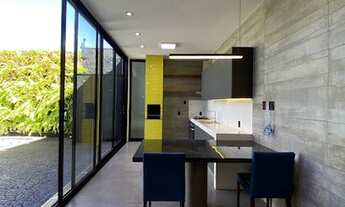 Imagem 2: Casa com 3 Quartos e 5 banheiros à Venda, 184 m² por R$ 1.350.000