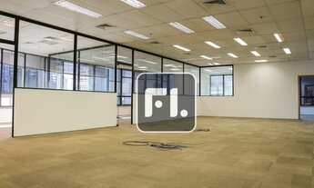 Imagem 2: Conjunto, 300 m² - venda por R$ 3.600.000,01 ou aluguel por R$ 15.000,00/mês - Vila Olímpi