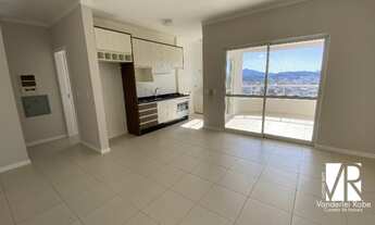 Imagem 4: APARTAMENTO COM 03 DORMITÓRIOS SEMI MOBILIADO PARA LOCAÇÃO ANUAL