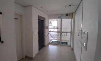 Imagem 2: Mobília: - Geladeira - Fogão - Coifa - Sofá retrátil - Coifa na cozinha - Cama no dormitó