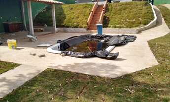 Imagem 2: Chácara para venda possui 200 metros quadrados com 2 quartos. Terreno com 750 metros