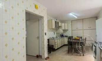 Imagem 6: Espaçoso sobrado