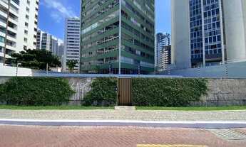 Imagem 2: Apartamento reformado novinho, porcelanato, finíssimo, cozinha pronta , quartos com splits