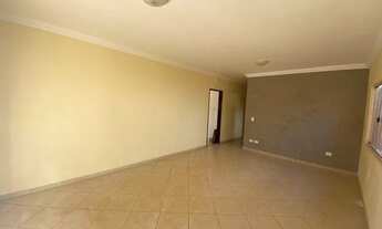 Imagem 4: Casa para aluguel possui 148 metros quadrados com 3 quartos em Áurea - Londrina - PR