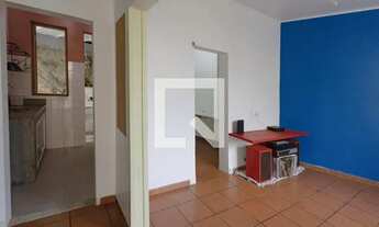 Imagem 2: Casa para Aluguel - Catete, 3 Quartos, 71 m2