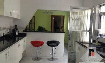 Imagem 2: Ótima casa para venda e locação com 2 quintais e 2 vagas de garagem