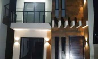 Imagem: Sobrado alto padrão de acabamento, com