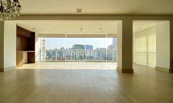 Imagem: 203 m² 3 Suítes