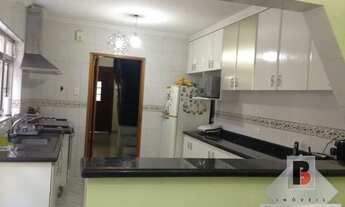 Imagem 3: Ótima casa para venda e locação com 2 quintais e 2 vagas de garagem