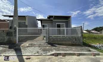 Imagem 2: Casa de 52,50m² edificada em terreno de 180m² com 02 dormitórios. Próximo ao mercado Coelh